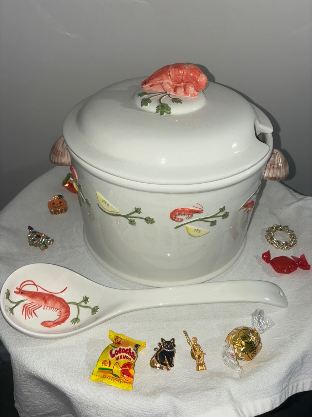 Artland Ceramic Covered Lobster Tureen and Matching Spoon NWT
